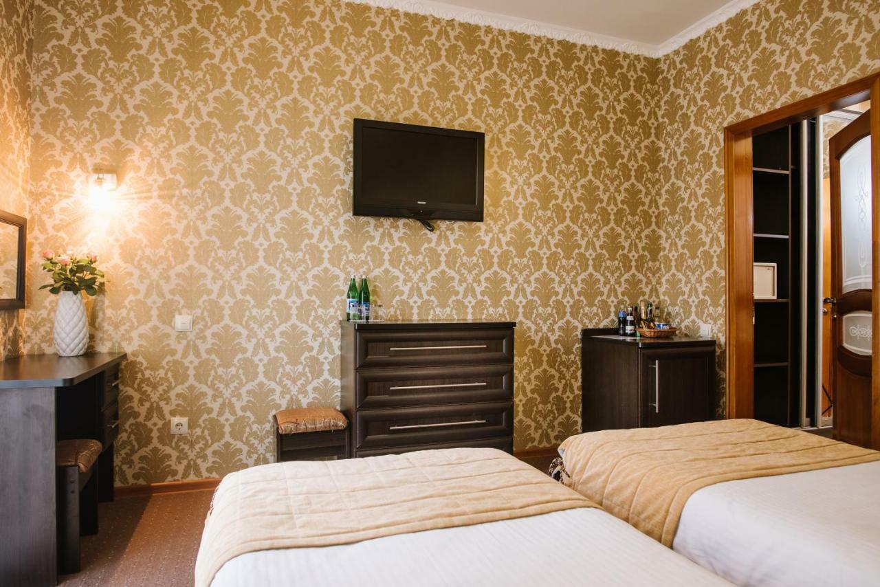 Курортний Готель Золота Корона تريسكافيتس المظهر الخارجي الصورة